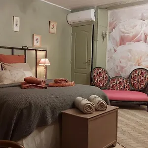 La Demeure Des Poetes D'hotes Pensión